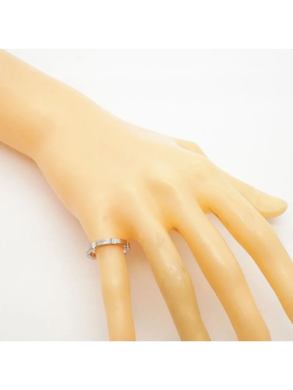 Cartier Ring Maillon Panthere 18k White Gold
